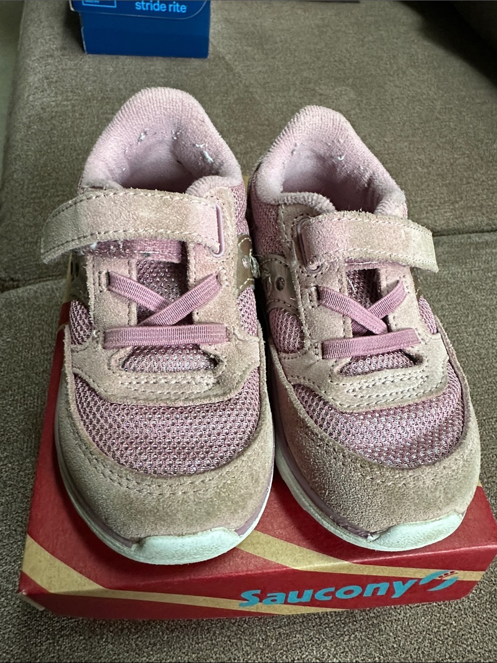 Saucony Kids Pink and Cream Velcro Hook & Loop Sneakers